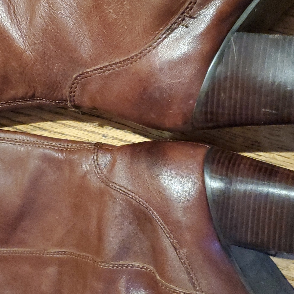 Micheal Kors Leather Boots - Picture 6 of 8